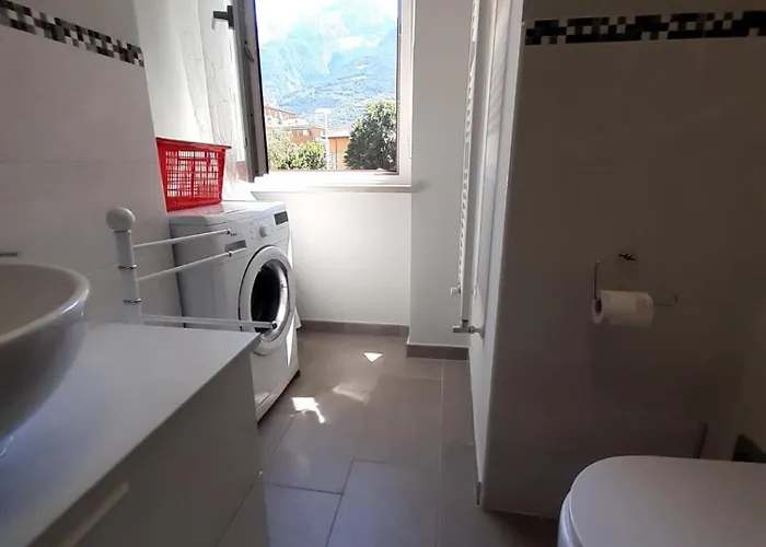 La Casa Di Monicamos * Aosta